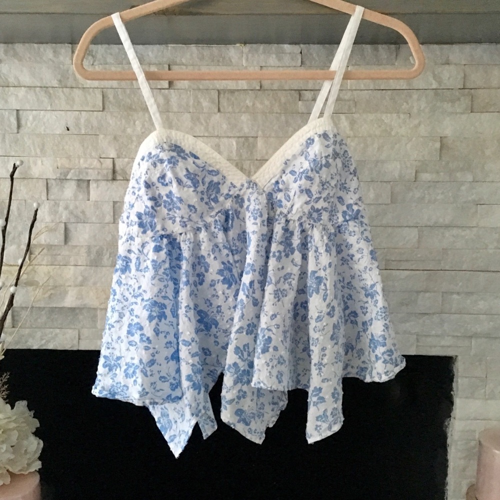 VS MODA INTERNATIONAL STRAPPY TOP SIZE 6